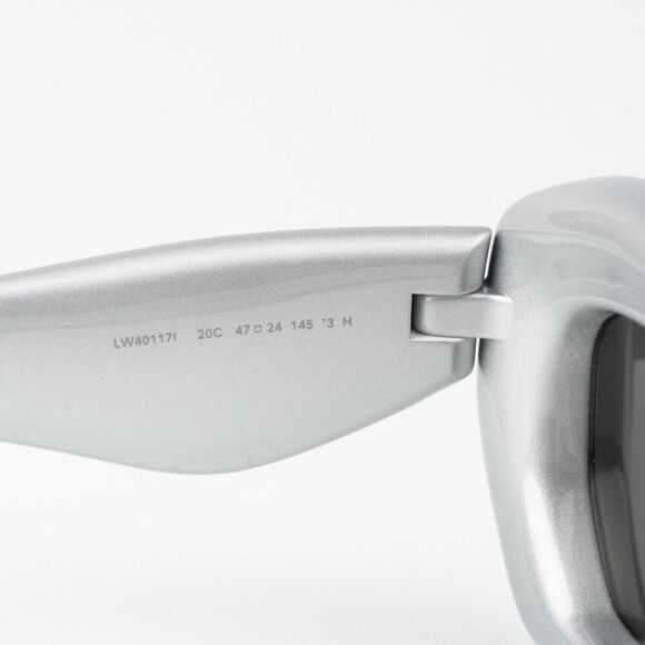 Loewe Women Sunglasses LW40117I 20C Metallized Silver Grey Smoke Mirror Cat Eye main image 13